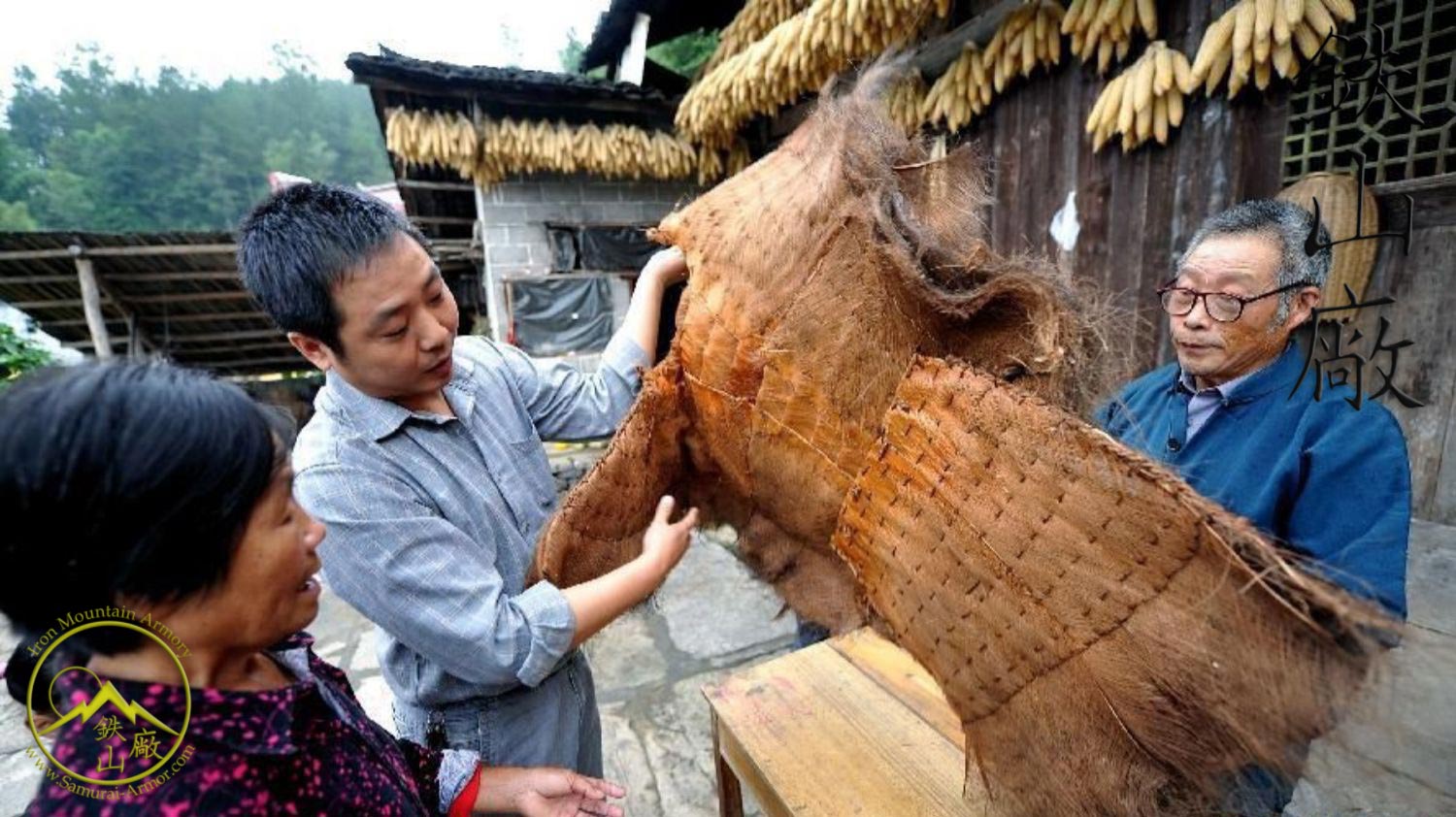 Mino (Traditional Rain Cape) - Image 7